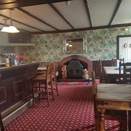 Plough Hotel Kirk Yetholm Экстерьер фото