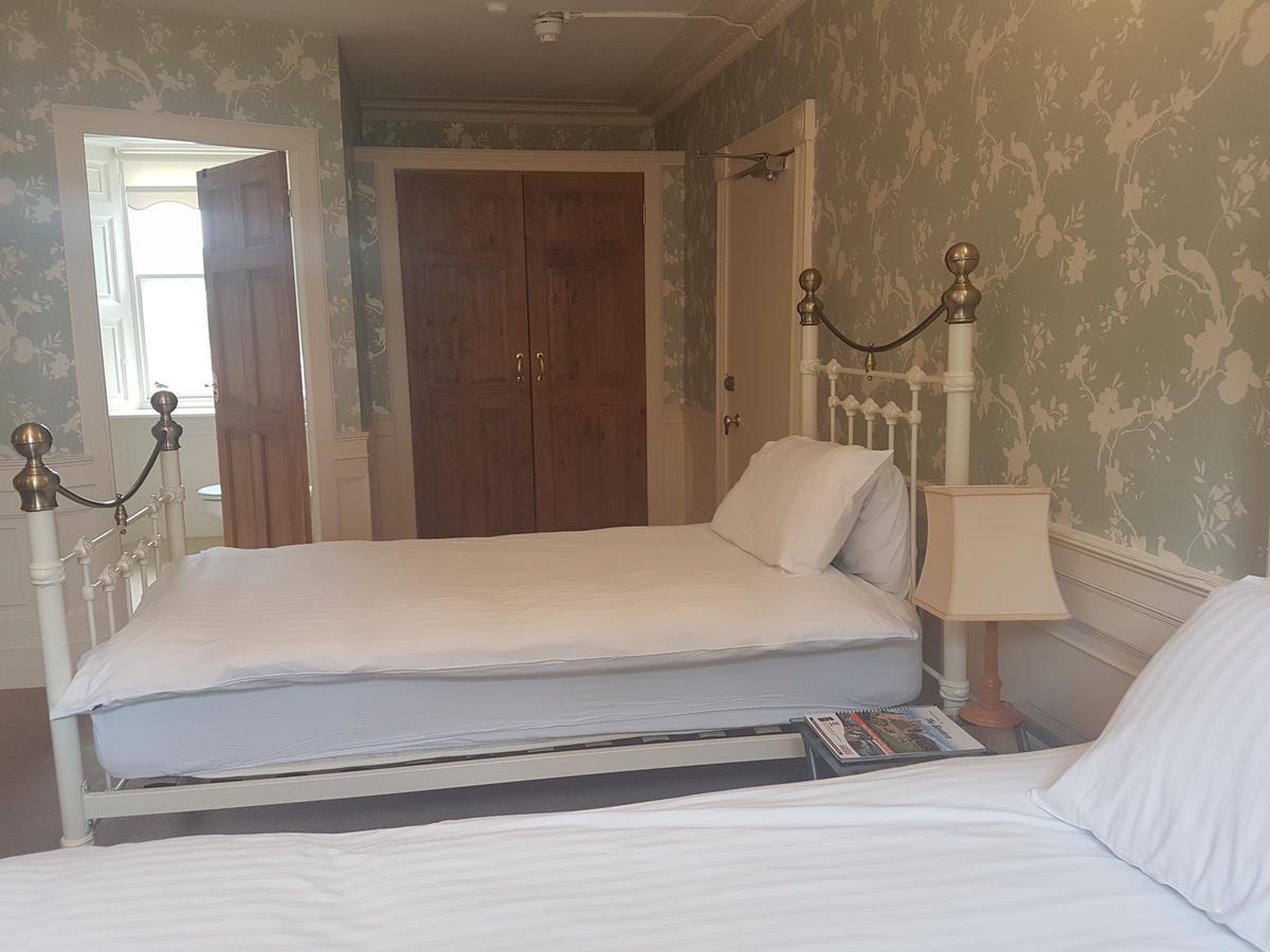 Plough Hotel Kirk Yetholm Экстерьер фото